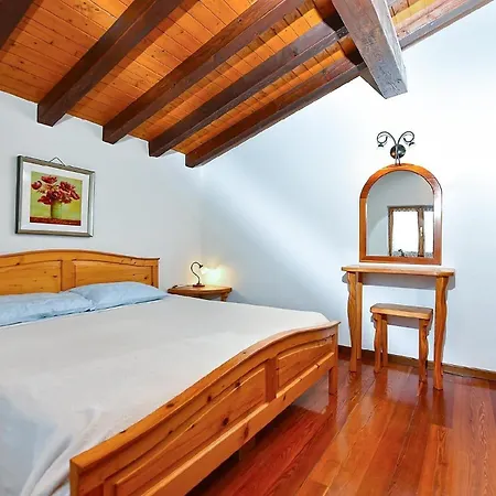 Fuer 5 Personen Ca 80 Qm In Bale, Istrien Istrische Riviera *
